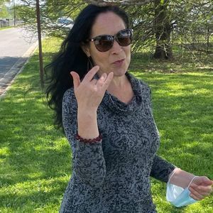 Meet your Posher, Alla